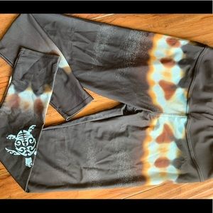Altar Ego turtle leggings size M